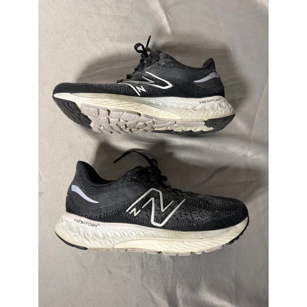 New Balance Fresh Foam X 880v12 Black White Running Shoes Womens 9 Wide